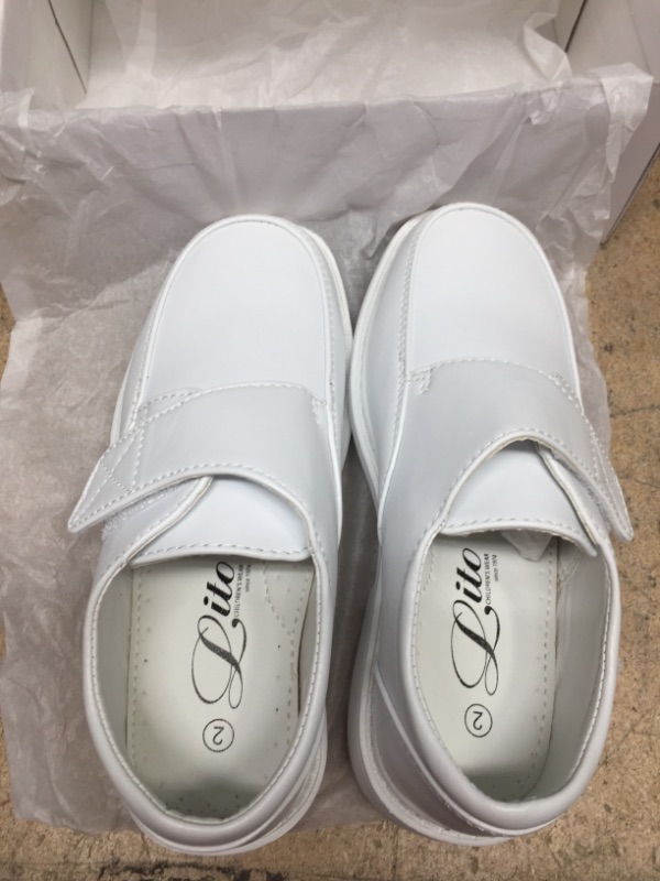 Photo 2 of FRANK-A WHT Lito Boys matte shoes with velcro, Size U.S 2