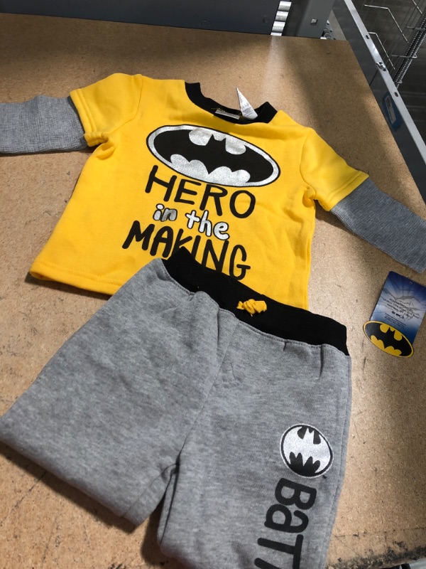 Photo 2 of 12M Warner Bros. Batman Baby Boys' Long Sleeve Fleece Hangdown T-Shirt and Jogger Pants Set
