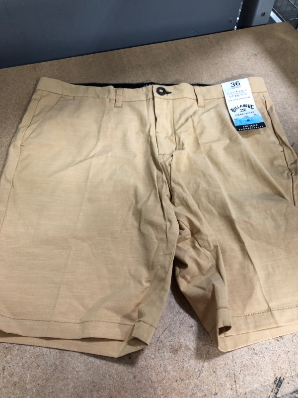 Photo 2 of Billabong Men's New Order Slub Submersible Shorts  SIZE 36 
