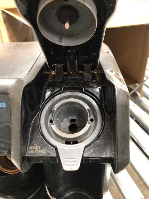 Photo 4 of **USED/MISSING COMPONENTS*- Hamilton Beach 49976 FlexBrew Trio 2-Way Coffee Maker, Compatible with K-Cup Pods or Grounds, Combo, Single Serve & Full 12c Pot, Black
