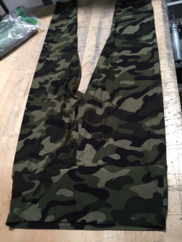 Photo 1 of HIGH WAIST CAMO LEGGINGS PLUS SIZE XL.