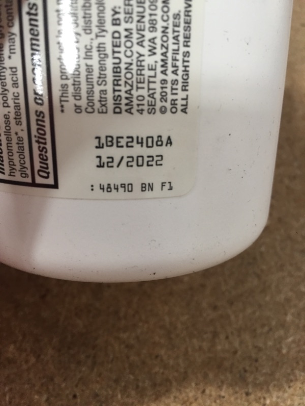 Photo 2 of **EXPIRES DEC2022**Amazon Basic Care Extra Strength Pain Relief, Acetaminophen Caplets, 500 mg, 500 Count (Pack of 1)
