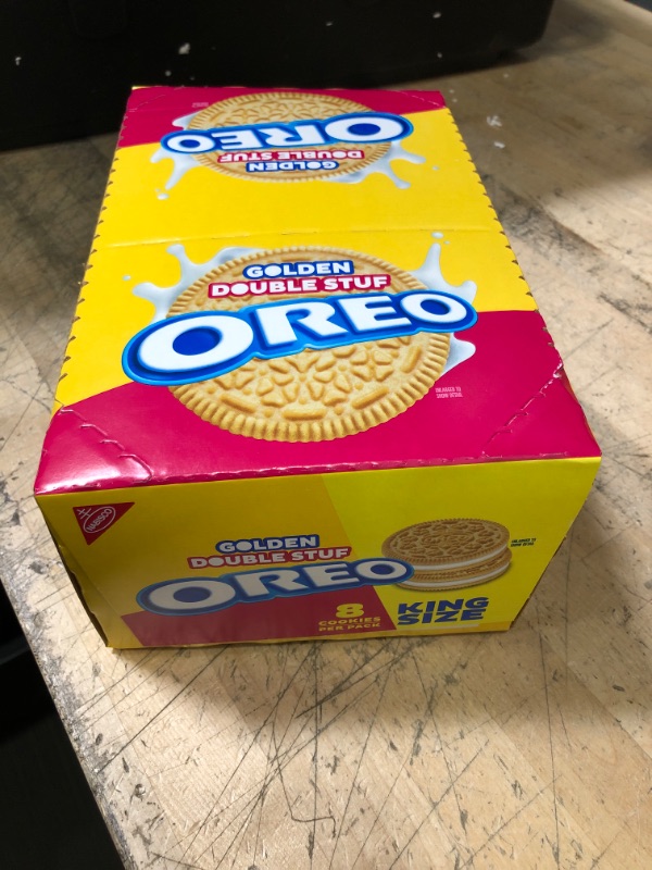 Photo 2 of ** MAY 04 2022**  ** NON-REFUNDABLE**  ** SOLD AS IS **
 EXP:OREO Double Stuf Golden Sandwich Cookies, Vanilla Flavor, 10 King Size Snack Packs
