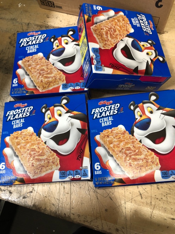 Photo 2 of ** EXP:JUL 15 22**  ** NON-REFUNDABLE**  ** SOLD AS IS**   ** SET OF 4**
Kellogg's Frosted Flakes Cereal Bars, Kids Breakfast Bars, School Snacks, Original, 4.8oz Box (6 Bars)
