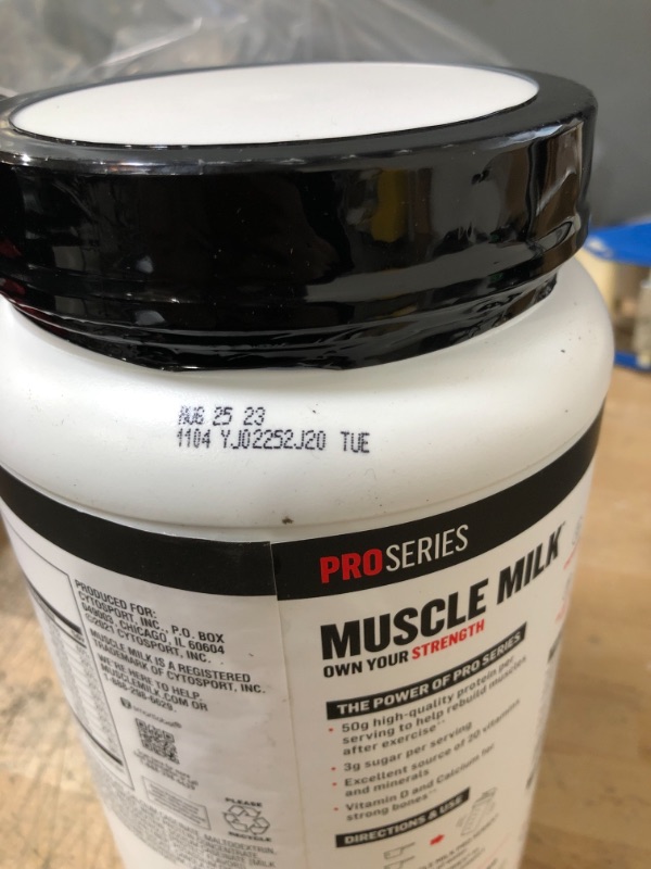 Photo 3 of ** EXP:AUG 25 23**  *** NON-REFUNDABLE**  ** SOLD AS IS**
Muscle Milk Pro Series Protein Powder Supplement, Knockout Chocolate, 2.54 Pound, 14 Servings, 50g Protein, 3g Sugar, 20 Vitamins & Minerals, NSF Certified for Sport, Packaging May Vary
