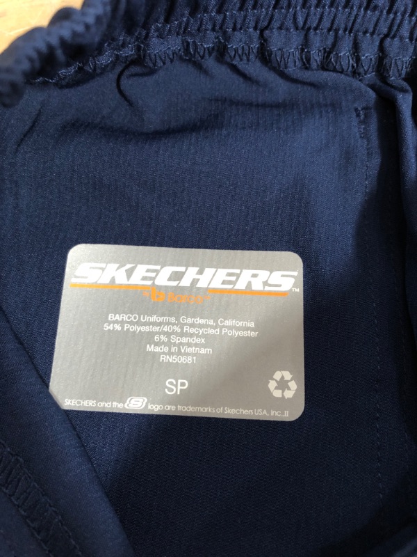 Photo 1 of BARCO Skechers Vitality Women's Charge 4-Pocket Scrub Pant
SIZE: SMALL PETITE