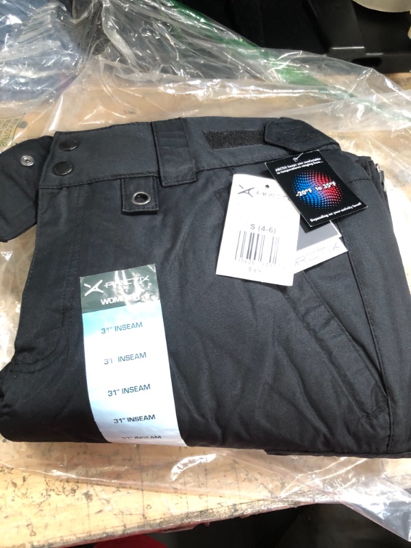 Photo 2 of Arctix Womens Snow Sports Insulated Cargo Pants Black Size Smal (4-6) 31'' Inseam 
