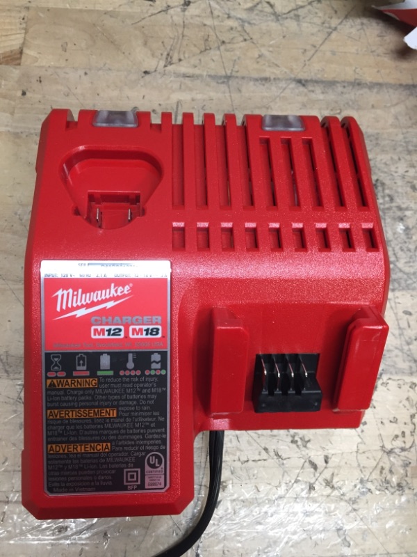 Photo 2 of ***BATTERY MISSING***
Milwaukee
M18 18-Volt Lithium-Ion XC Starter Kit with One 5.0Ah Battery and Charger