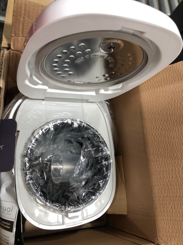 Photo 3 of **nonfunctional** Aroma Housewares Professional 8-Cups (Cooked) / 2Qt. 360° Induction Rice Cooker & Multicooker (ARC-7604), White
