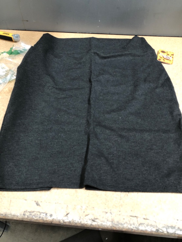 Photo 2 of H&C Women Premium Nylon Ponte Stretch Office Pencil Skirt Made Below Knee Made in The USA
SIZE 1XL