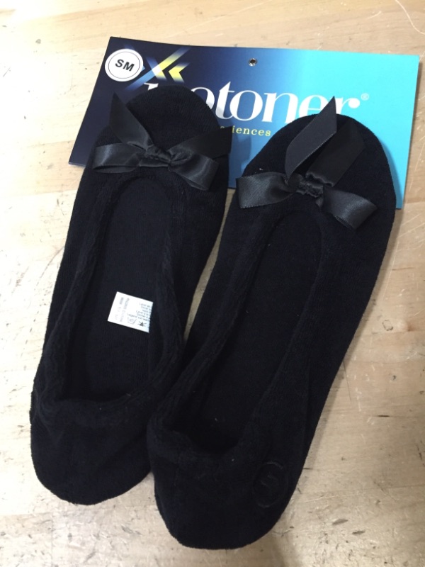 Photo 2 of Isotoner Terry Ballerina Women SMALL Black Slipper
