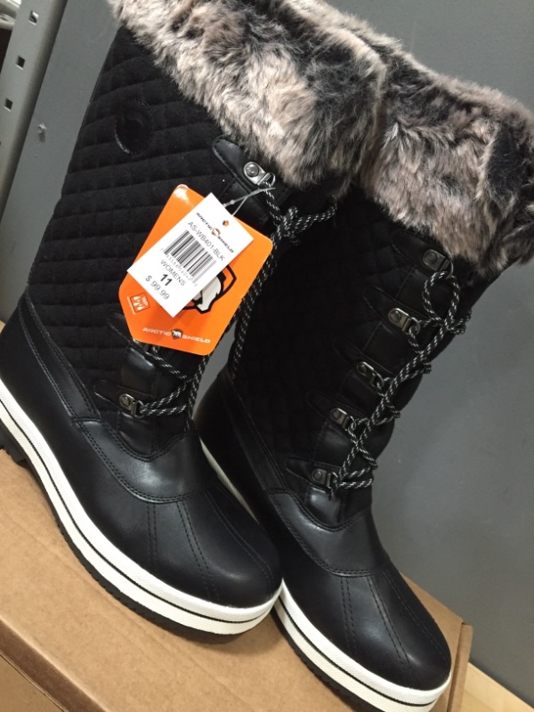 Photo 2 of ArcticShield Women's Melissa Warm Waterproof Insulated Fur Collar Durable Winter Snow Boots SIZE 11
