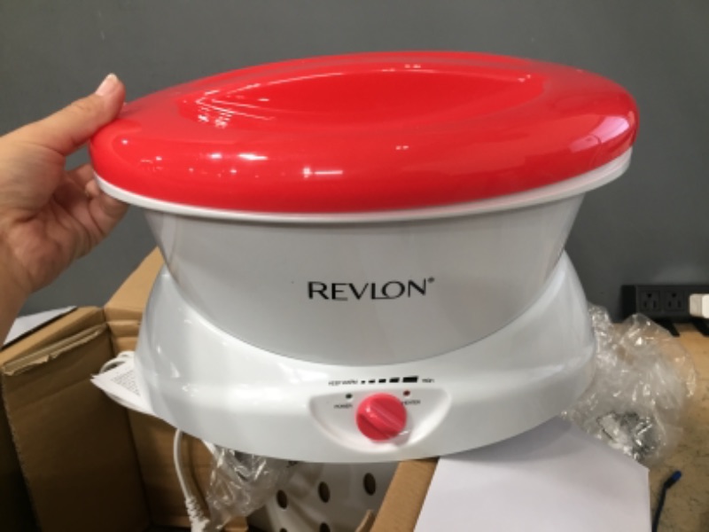 Photo 2 of **Used with melted wax in the bottom**
Revlon Moisturizing Paraffin Bath| For Soft Hands, Elbows & Feet