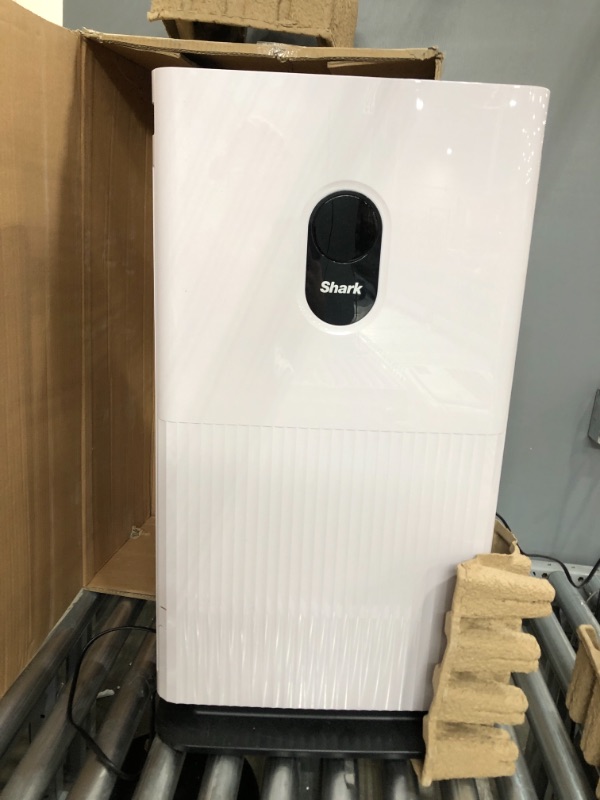 Photo 2 of NOT FUNCTIONAL: Shark HE601 Air Purifier 6 True HEPA Covers up to 1200 Sq. Ft, Captures 99.98% of Particles, dust, allergens, viruses, Smoke, 0.1–0.2 microns, Advanced Odor Lock, Quiet, 6 Fan, White
 17.01 x 8.9 x 32.01 inches
