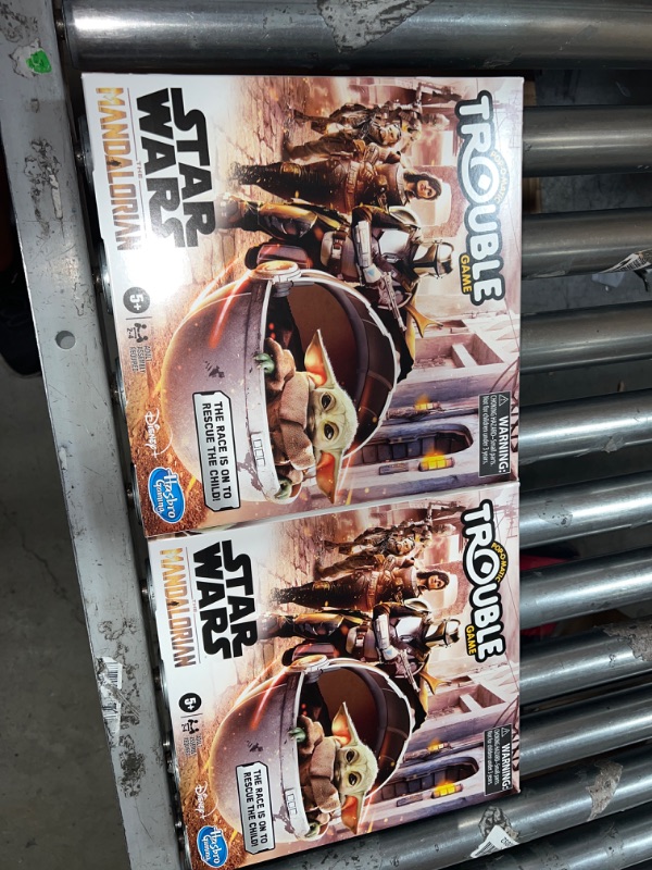 Photo 2 of 2 PACK - Trouble Game: Star Wars: The Mandalorian Edition

