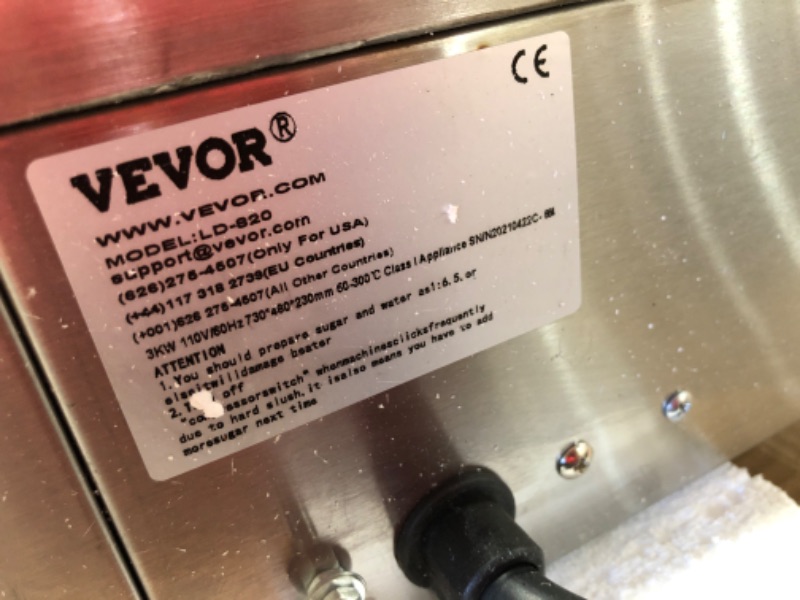 Photo 3 of **MINOR DAMAGE** VEVOR 29" Commercial Electric Griddle,Electric Countertop Flat Top Griddle 110V 3000W Half Grooved/Flat,Non-Stick Restaurant Teppanyaki Stainless Steel...
