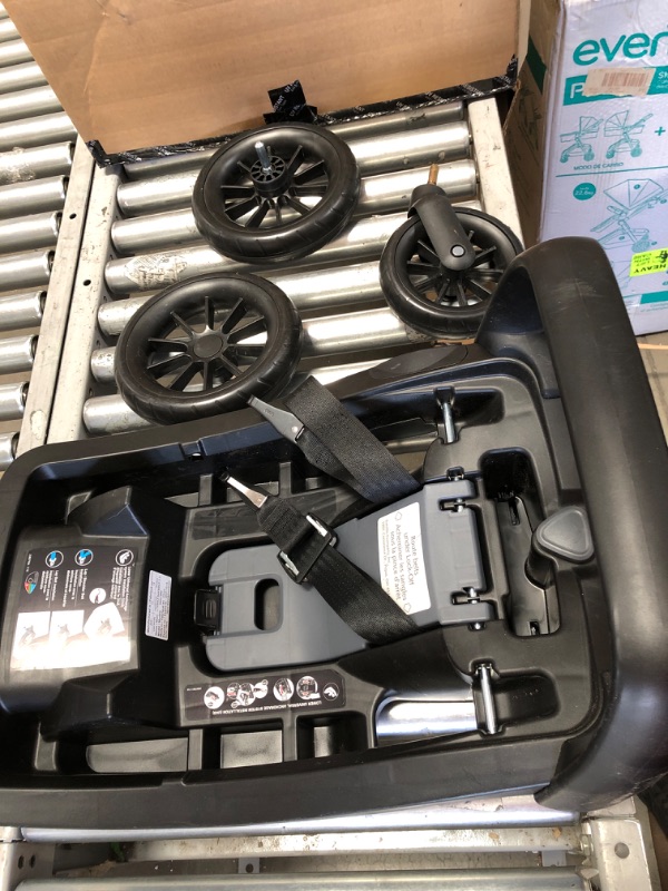 Photo 1 of Evenflo Pivot Modular Travel System With SafeMax Car Seat
