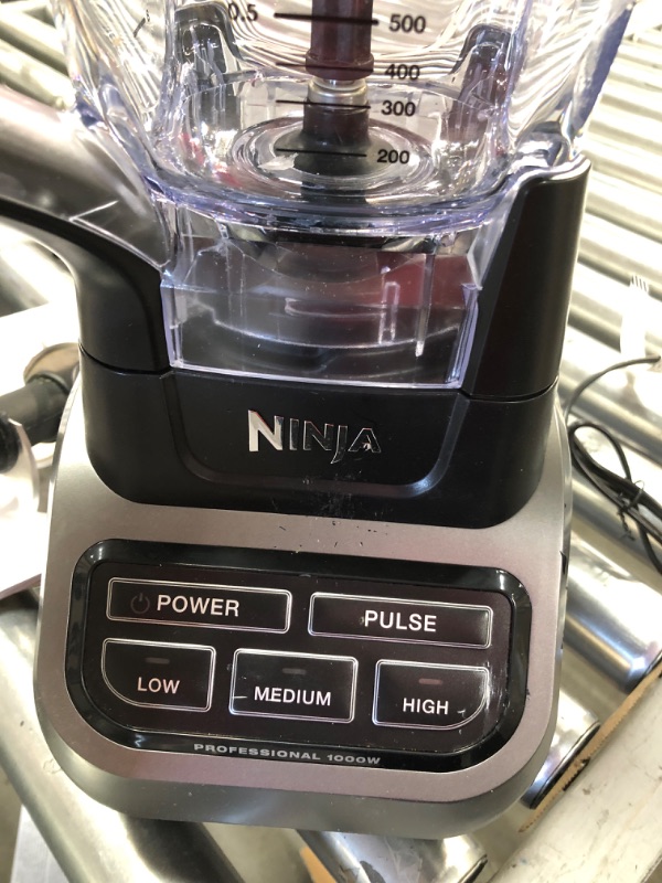 Photo 3 of **DAMAGED** Ninja Professional BL610 Blender, Black
