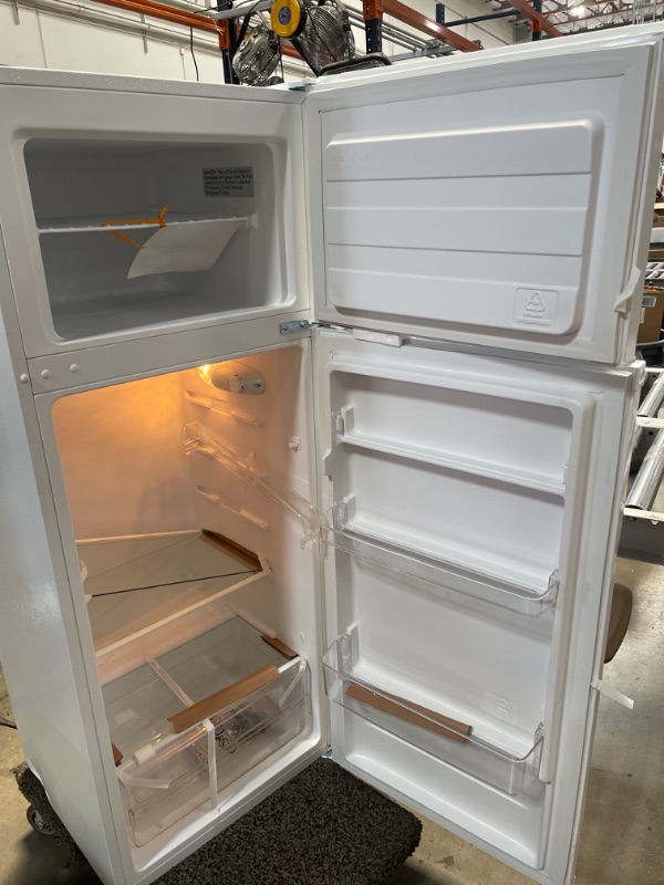 Photo 7 of Bevoi BVIREF7W 7.1CF Top Freezer Apartment Size Refrigerator in White
