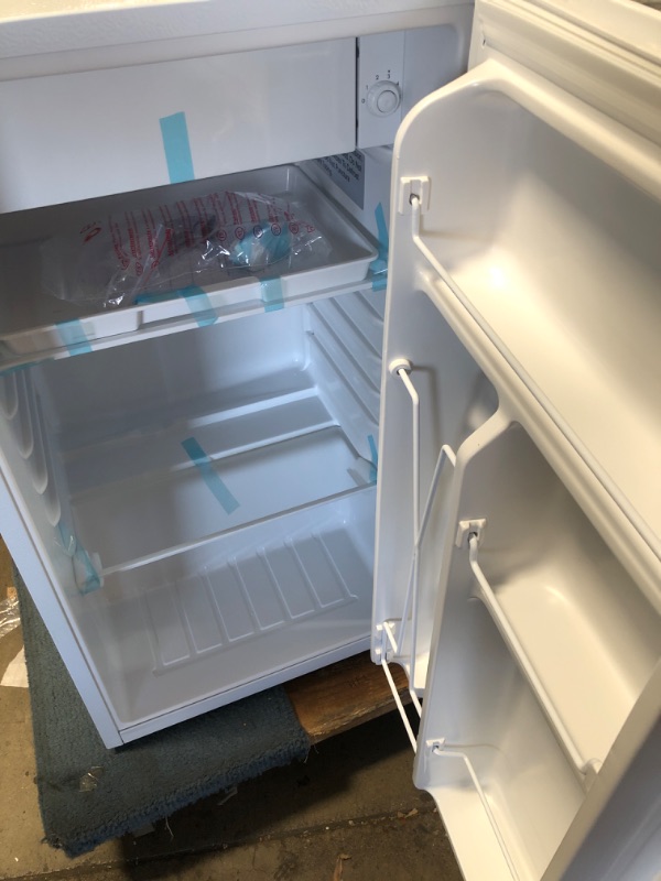Photo 1 of **DAMAGED
Frigidaire 3.2 Cu. Ft. Retro Mini Fridge - White
