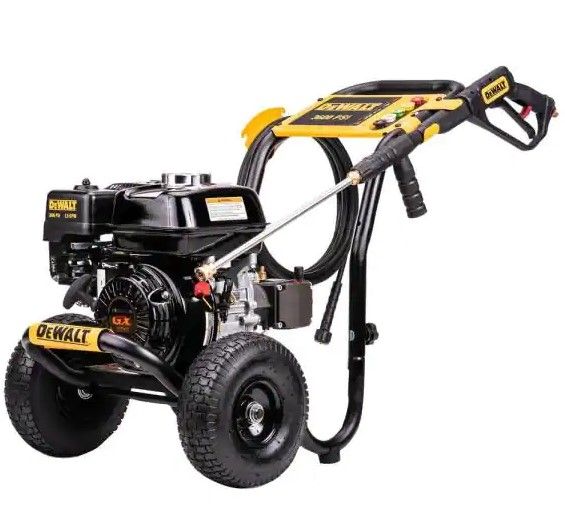 Photo 1 of 3600 PSI 2.5 GPM Gas Cold Water Professional Pressure Washer with HONDA GX200 Engine
