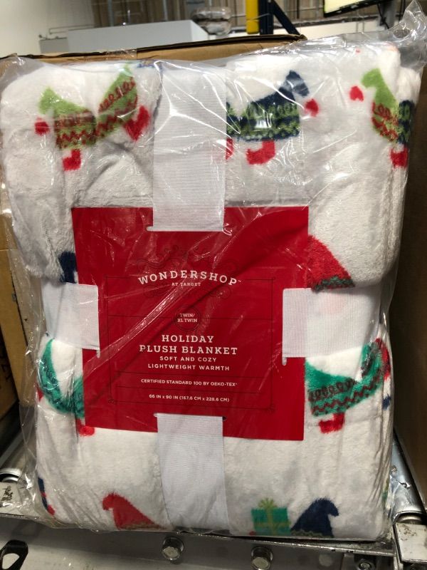 Photo 2 of (2 pack) Value Plush Holiday Print Blanket - Wondershop