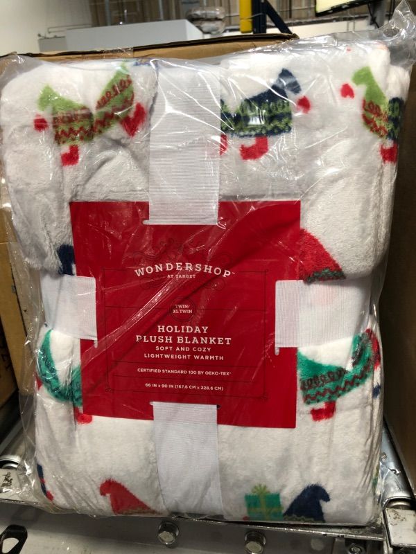 Photo 3 of (2 pack) Value Plush Holiday Print Blanket - Wondershop