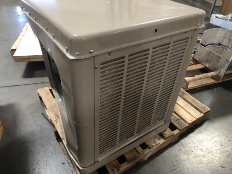 Photo 10 of (PART ONLY SALE; MAJOR DENTS TO FRAME/DOOR; TORN METAL)
Essick Air 3000-CFM-Speed Outdoor Sidedraft Evaporative Cooler for 1000-sq ft
