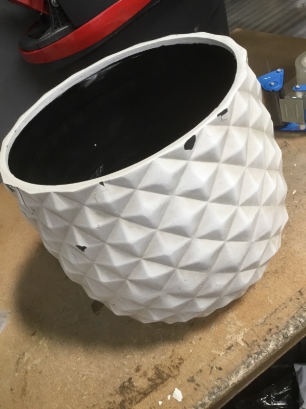 Photo 2 of 
Southern Patio
Pineapple 12 in. x 10.5 Weathered White Resin Composite Planter