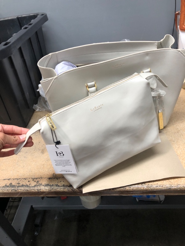 Photo 3 of LaBante London - Vegan Bag - Tote Bag - Grey Bag - Shoulder Bag for Women - Large Handbag - Shopper Bag - Vegan Leather Bag - 2 in 1 Bag
