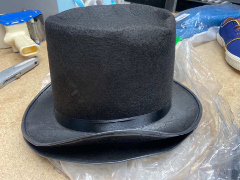 Photo 2 of 2-Pack Black Felt Top Hat, Lincoln Hat, Magician Hat Halloween Costume Accessory
