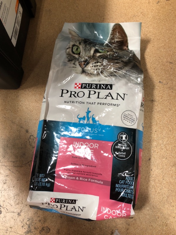 Photo 2 of **BEST BY DATE:03/2023*NONREFUNDABLE**Purina Pro Plan Indoor Care Hairball Control Adult Salmon & Rice Dry Cat Food & Wet Cat Food (Packaging May Vary)
