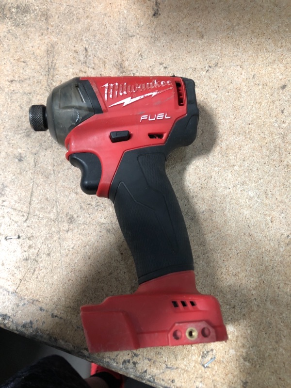 Photo 3 of 
Milwaukee
M18 FUEL SURGE 18-Volt Lithium-Ion Brushless Cordless 1/4 in. Hex Impact Driver (Tool-Only)