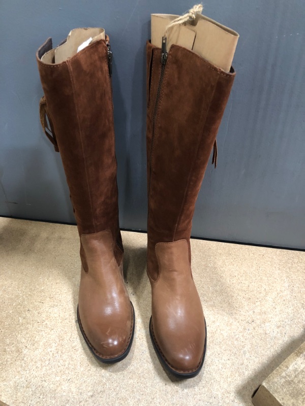 Photo 4 of Brn Women's Casual Boots Brown/Rust - Brown Cook Leather Boot - Women
SIZE 7.5