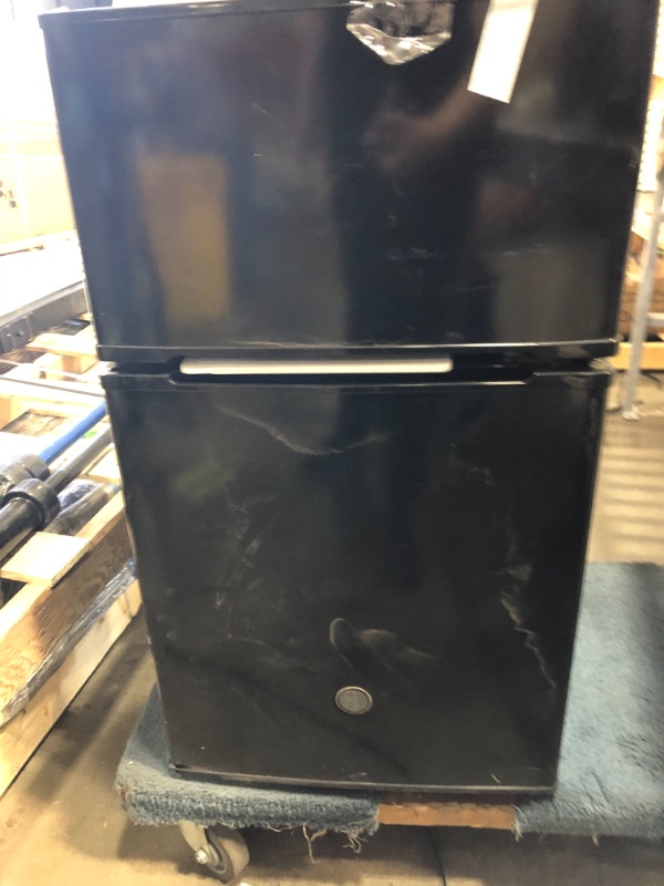 Photo 2 of ***PARTS ONLY***  G&E small fridge black