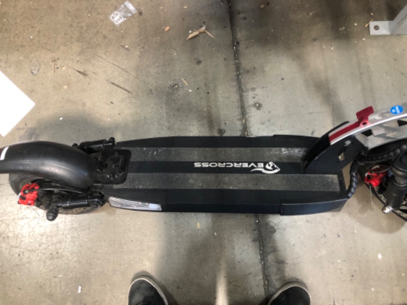 Photo 6 of (DAMAGED, NOT FUNCTIONAL)EVERCROSS Electric Scooter, Electric Scooter for Adults with 800W Motor, Up to 28MPH & 25 Miles, Scooter for Adults with Dual Braking System, Folding Electric Scooter Offroad with 10'' Solid Tires
