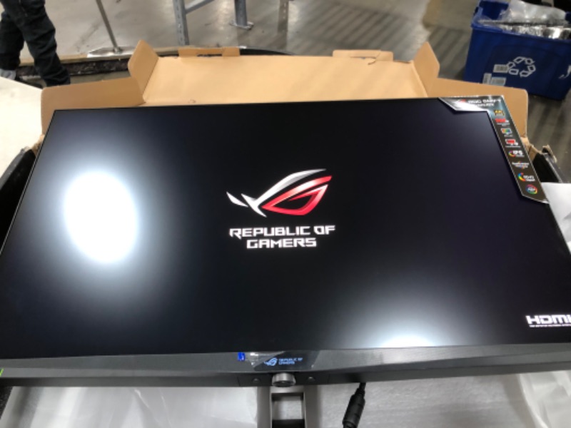 Photo 2 of ASUS ROG Swift 32” 4K HDR 144Hz DSC Gaming Monitor (PG32UQX) - UHD (3840 x 2160), Mini-LED IPS, G-SYNC Ultimate, Local dimming, Quantum Dot technology, DisplayHDR 1400, Eye Care, DisplayPort, HDMI
