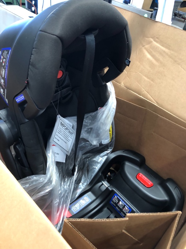 Photo 1 of Britax B-Lively and B-Safe Gen2 Travel System, Eclipse Black SafeWash