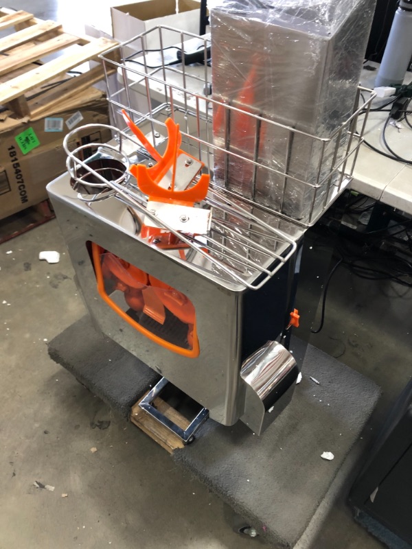 Photo 3 of PARTS ONLY NON REFUNDABLE DID NOT POWER ON 
VBENLEM Commercial Juicer Machine, 110V Juice Extractor, 120W Orange Squeezer for 22-30 per Minute, Electric Orange Juice Machine with Pull-Out Filter Box SUS 304 Tank Stainless Cover and Two Buckets