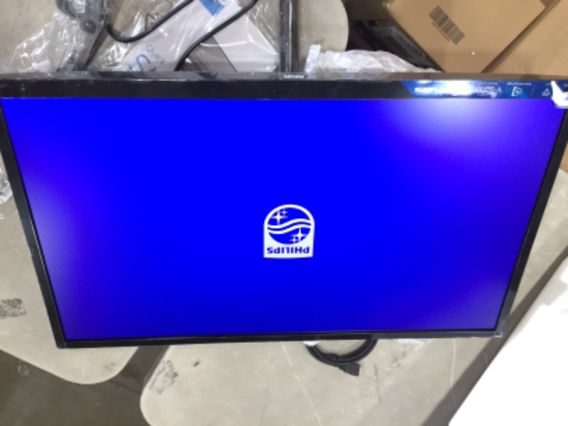 Photo 4 of Philips 325E8 32'' IPS LCD, QHD 2560x1440 Pixels, 1.07 Billion Colors, 75Hz, AMD FreeSync, LowBlue Mode, HDMI/DisplayPort/DVI/VGA, VESA, 4 Year Advanc
