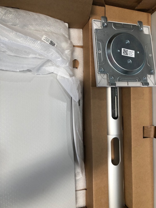 Photo 2 of Dell 27 4K UHD USB-C Monitor - S2722QC
