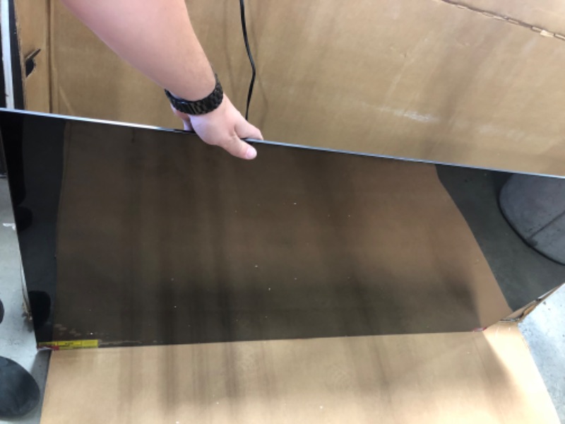 Photo 1 of PARTS ONLY DID NOT POWER ON 
LG OLED G1 Series 65” Alexa Built-in 4k Smart OLED evo TV (3840 x 2160), Gallery Design, 120Hz Refresh Rate, AI-Powered 4K, Dolby Cinema, WiSA Ready (OLED65G1PUA, 2021)