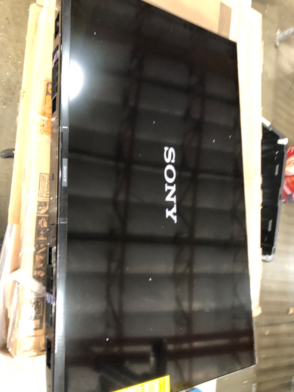 Photo 2 of Sony X85J 43 Inch TV: 4K Ultra HD LED Smart Google TV with Native 120HZ Refresh Rate, Dolby Vision HDR, and Alexa Compatibility KD43X85J- 2021 Model
