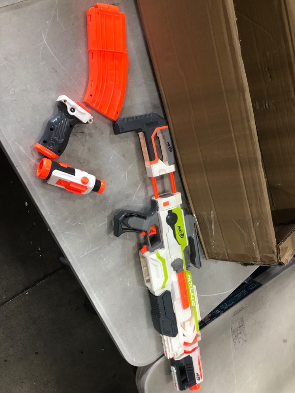 Photo 2 of (MISSING BULLETS)
Nerf N-Strike Modulus ECS-10 Blaster