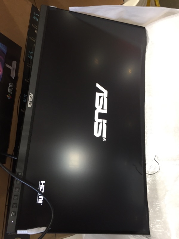 Photo 2 of ASUS ProArt Display 27" Monitor PA278CV - WQHD (2560 x 1440), IPS, 100% sRGB, 100% Rec. 709, ?E < 2, Calman Verified, USB Hub, USB-C, DisplayPort Daisy-chaining, HDMI, Eye Care, Height Adjustable
