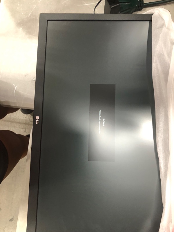 Photo 1 of LG 22 CLASS FULL HD IPS LED MO **previously opened***