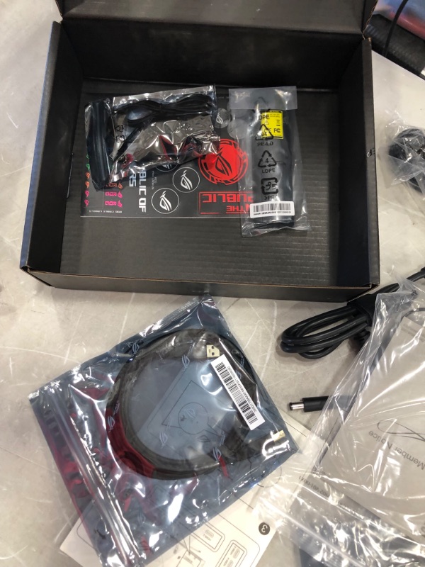 Photo 1 of ASUS ROG Strix 43” 4K HDR DSC Gaming Monitor (XG43UQ) - UHD (3840 x 2160), 144Hz, 1ms, HDMI 2.1, Extreme Low Motion Blur Sync, FreeSync™ Premium Pro, DisplayHDR1000, DCI-P3 90%, DisplayPort, USB
