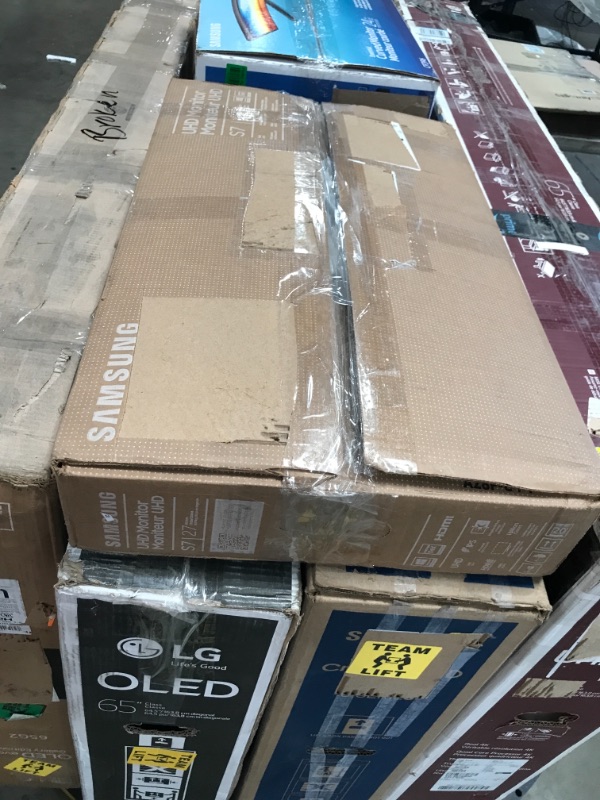 Photo 2 of MIXED PALLET OF DAMAGED TVS AND MONITORS**NO REFUNDS** 