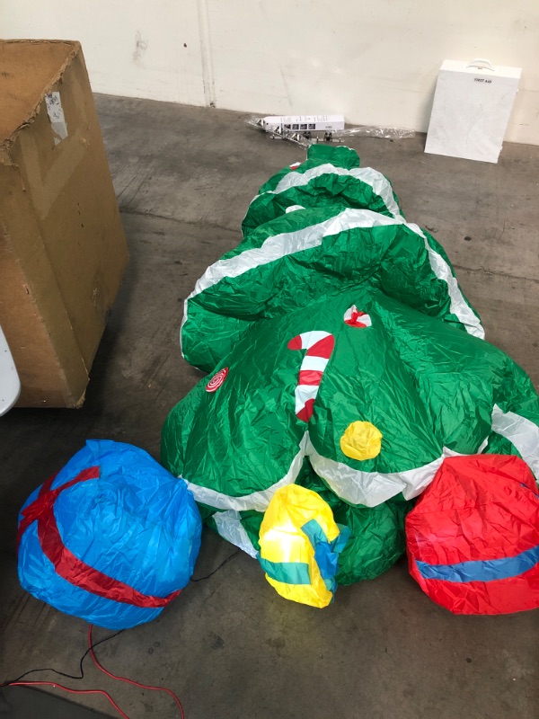 Photo 1 of Himeland Inflatable Christmas Tree with Build-in LED, 210cm/7ft Outdoor Christmas Decorations, Blow Up Decor for Holiday Indoor Garden Yard Lawn House Party