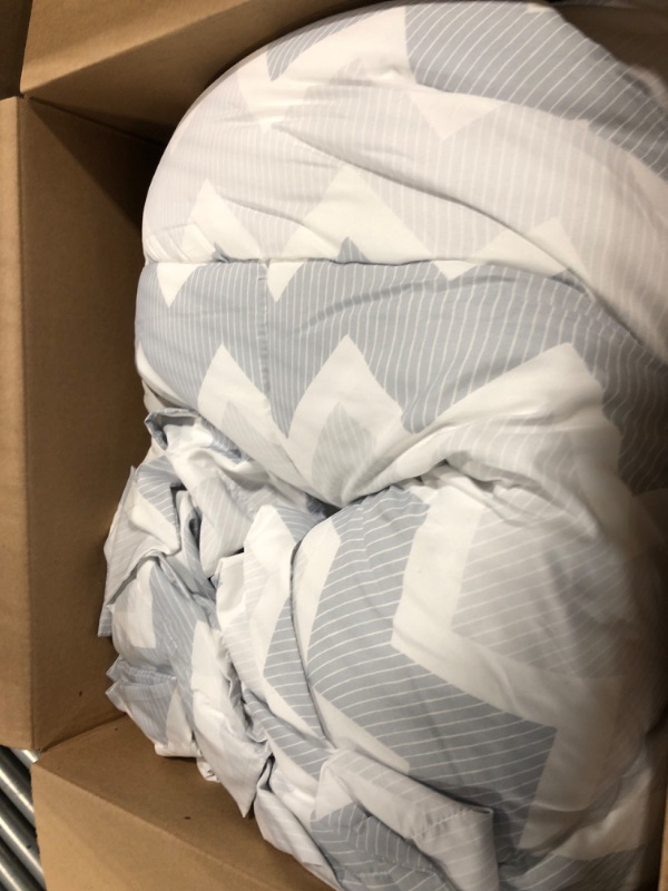 Photo 1 of 
** unknown size or model and I mile imge**Comforter Set Queen Size, Blue Geometric Vintage Retro, Bedroom Decor Pastel White Zig Zag Soft Bedding Set for Kids and Adults, Bed Set with Pillowcase